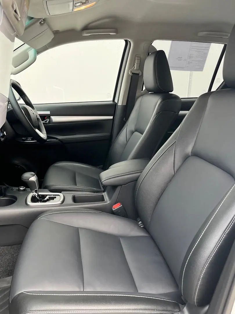 2025 Toyota Hilux Gallery Image 7