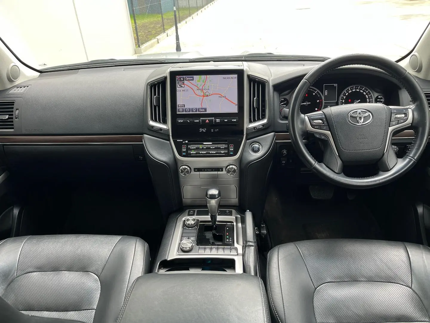 2017 Toyota Landcruiser Gallery Image 18