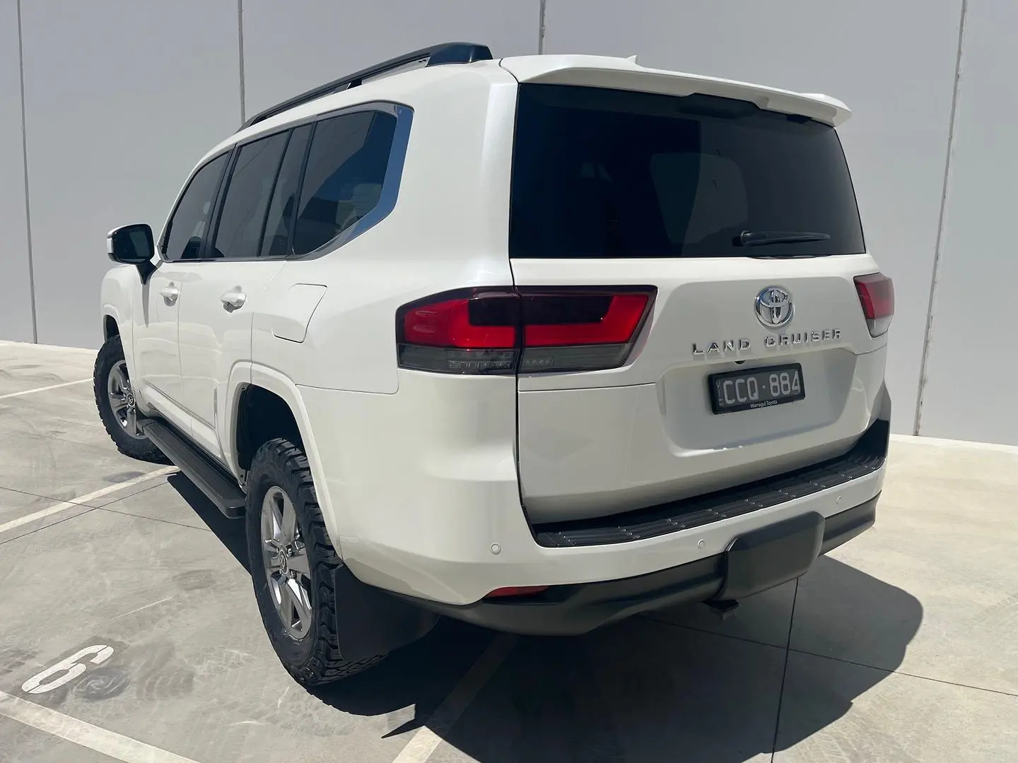 2022 Toyota Landcruiser Gallery Image 9