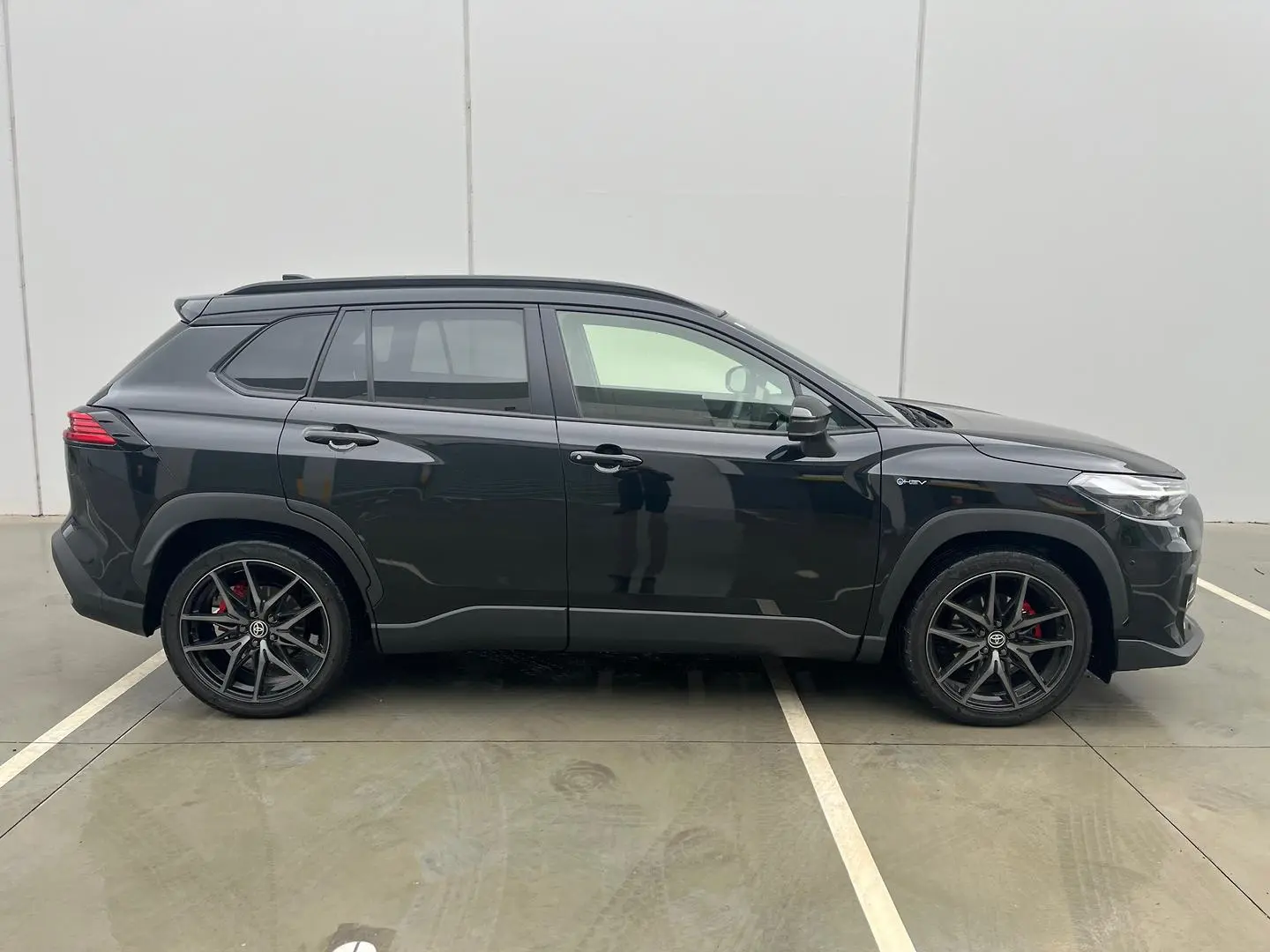 2025 Toyota Corolla Cross Gallery Image 13