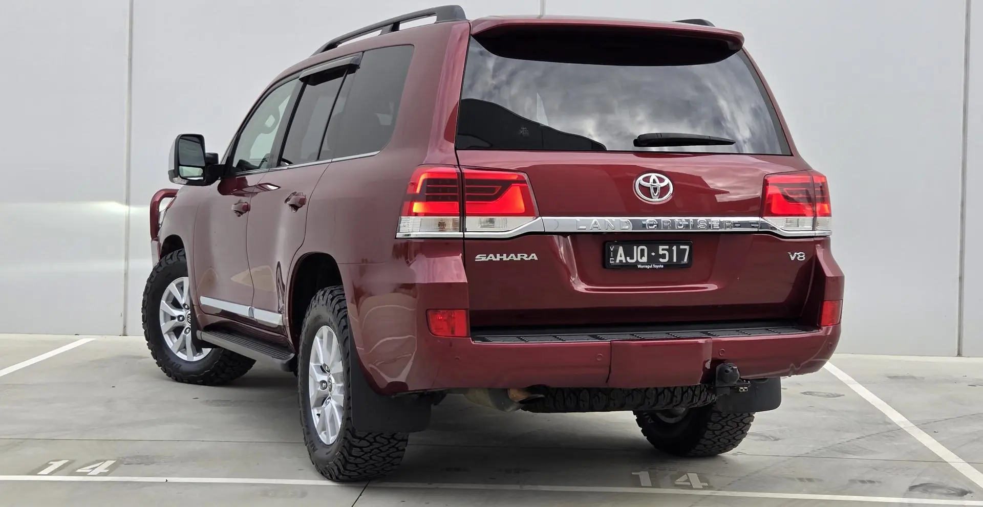 2016 Toyota Landcruiser Gallery Image 7