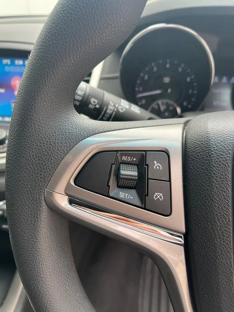 2016 Holden Commodore Gallery Image 21