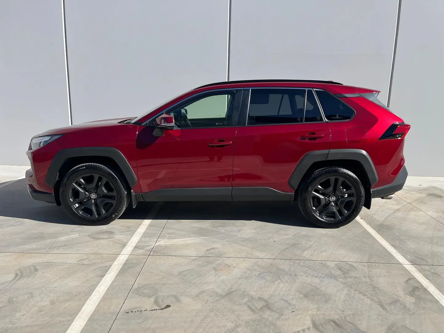 2023 Toyota RAV4 Gallery Image 5