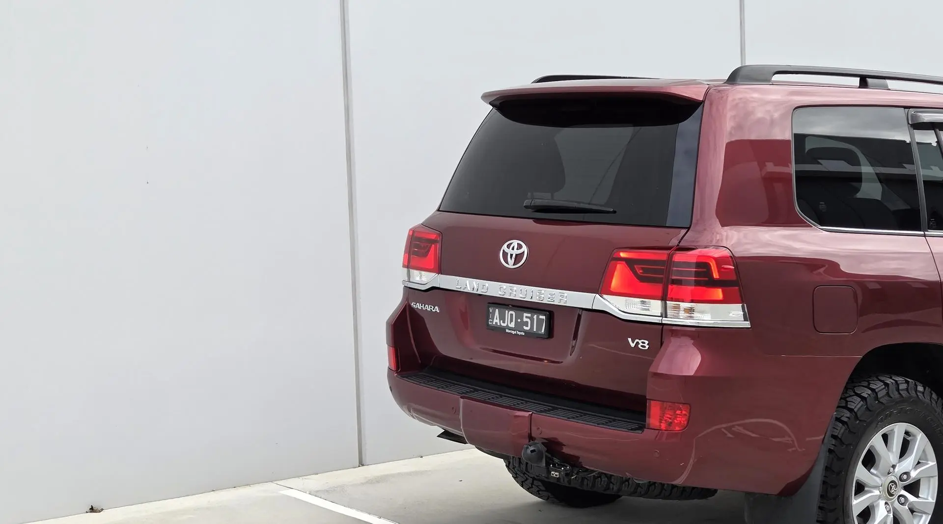 2016 Toyota Landcruiser Gallery Image 11