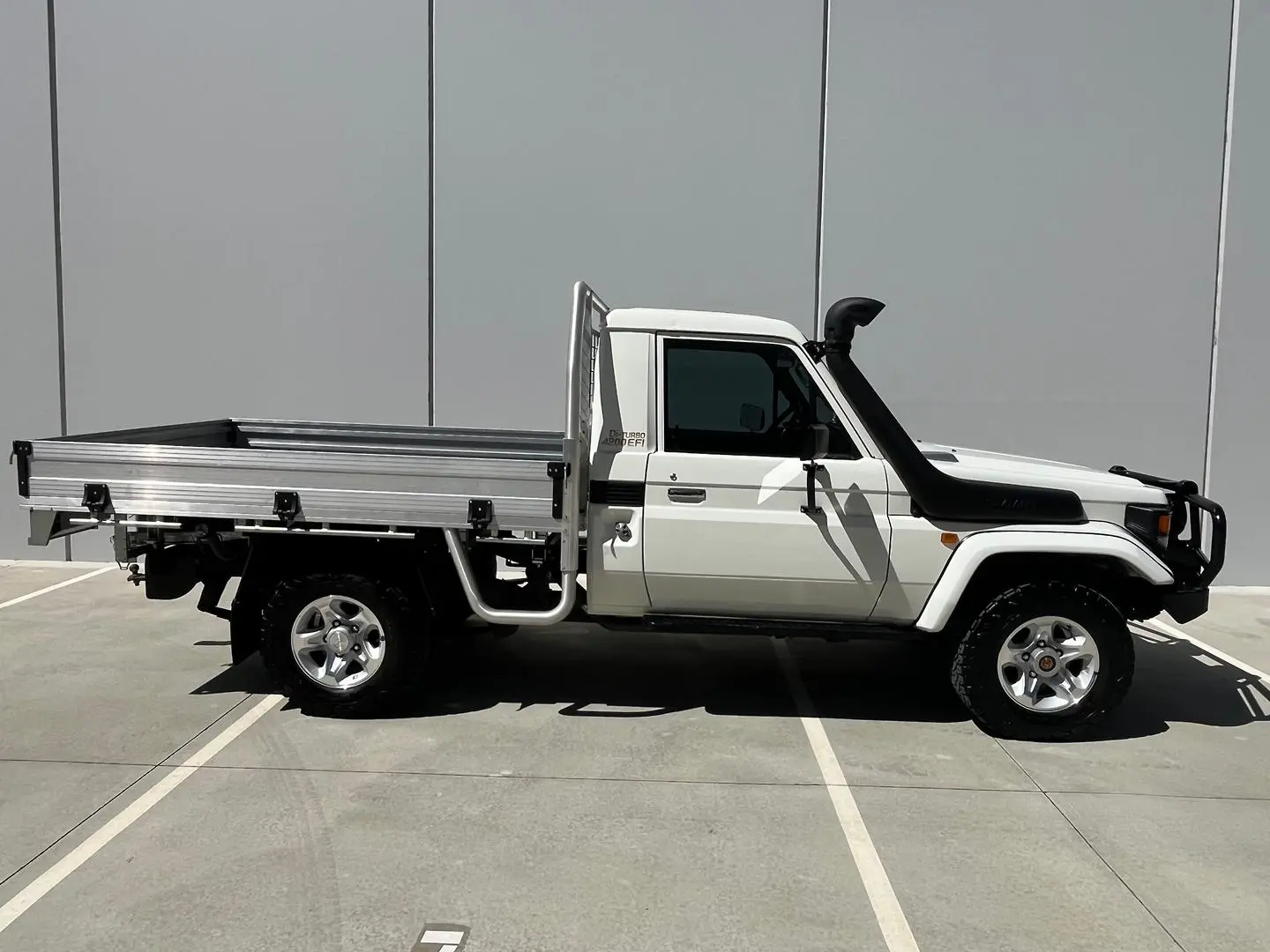 2006 Toyota Landcruiser Gallery Image 19