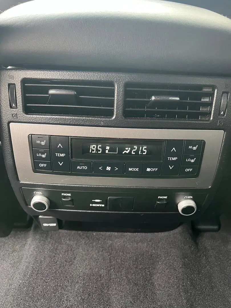 2021 Toyota Landcruiser Gallery Image 8