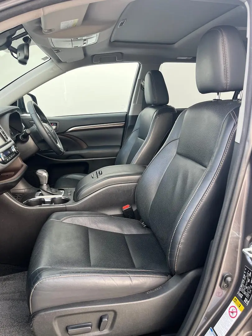 2015 Toyota Kluger Gallery Image 6