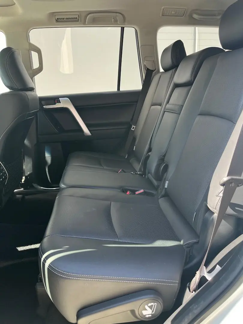 2018 Toyota Landcruiser Prado Gallery Image 8