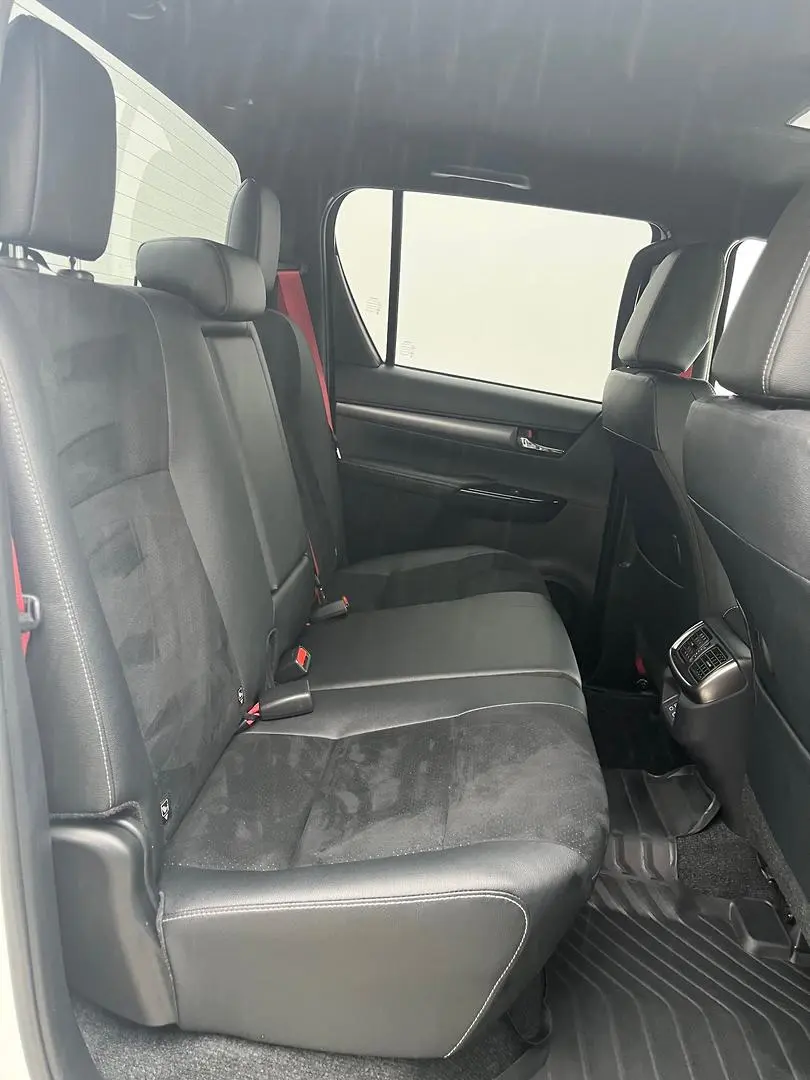 2024 Toyota Hilux Gallery Image 16