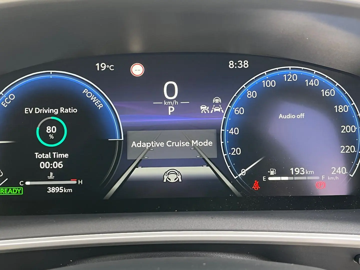 2025 Toyota Corolla Cross Gallery Image 23