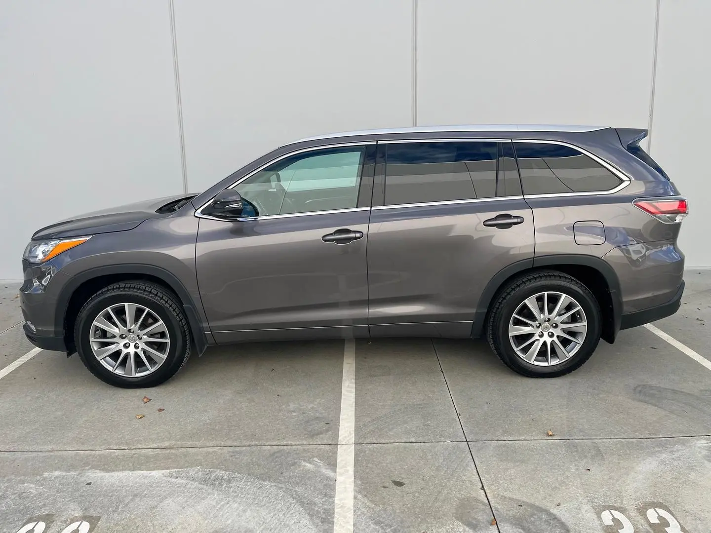 2015 Toyota Kluger Gallery Image 8