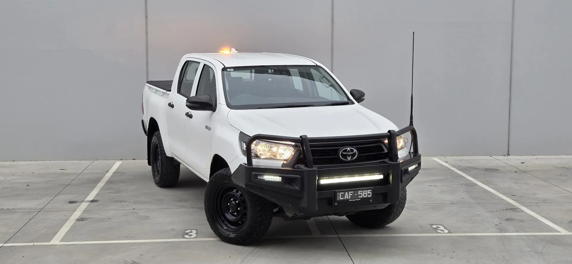 2022 Toyota Hilux Gallery Image 13