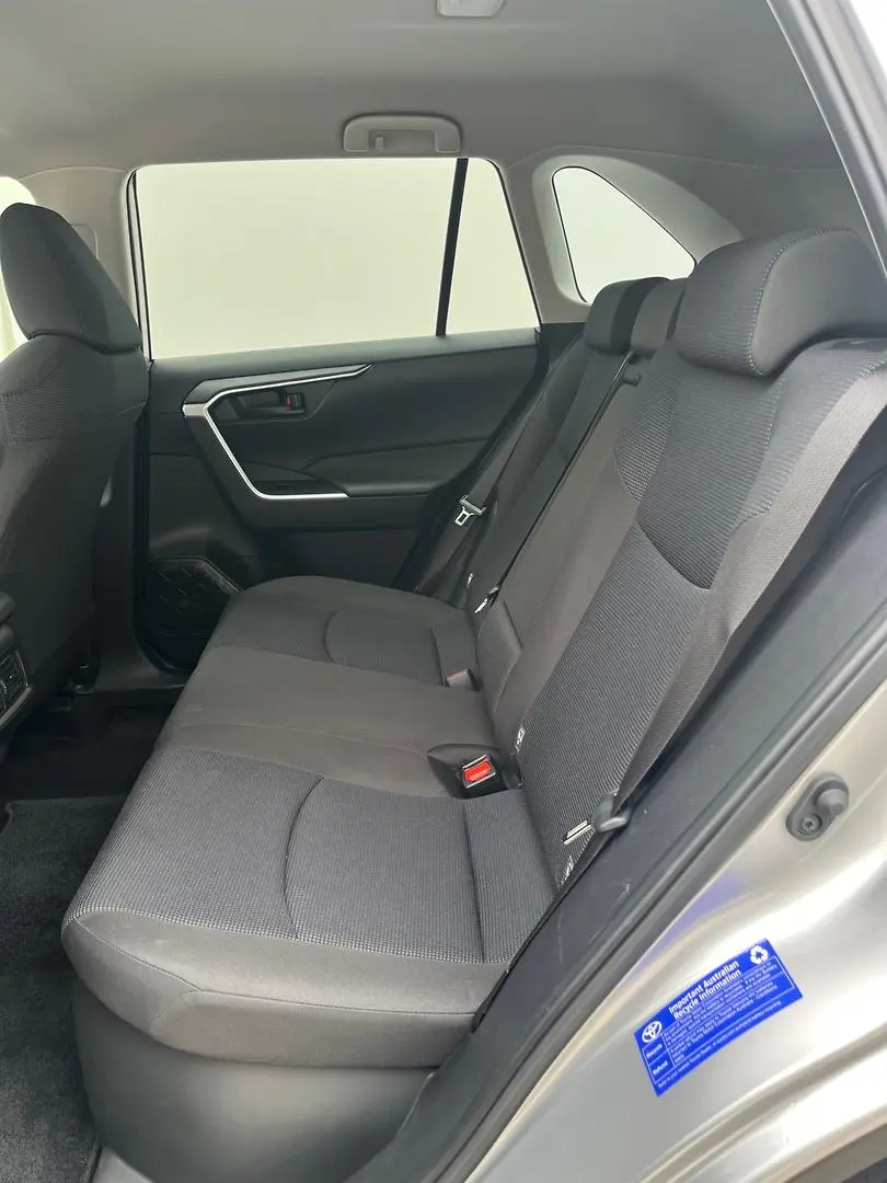 2023 Toyota RAV4 Gallery Image 9