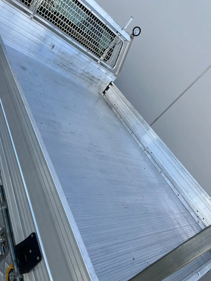 2015 Toyota Hilux Gallery Image 11