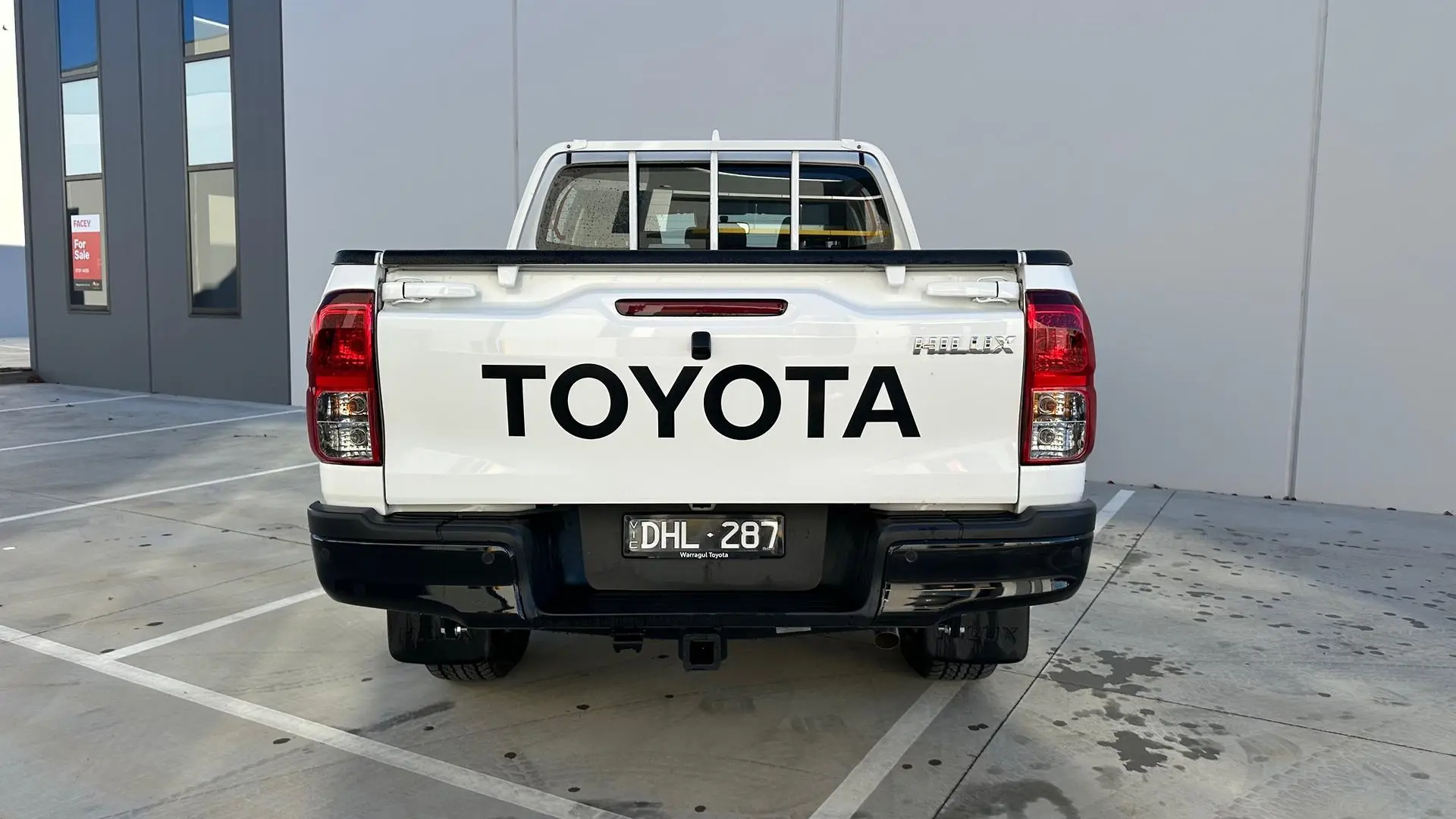 2024 Toyota Hilux Gallery Image 8