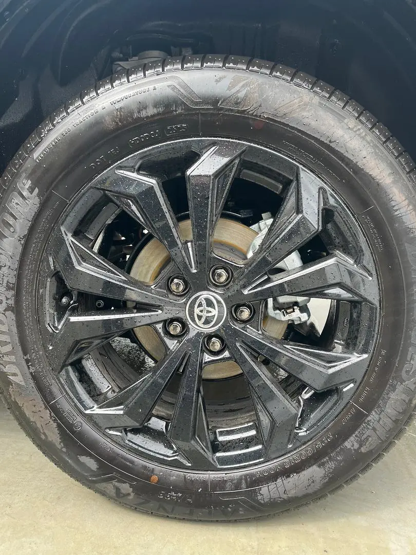 2025 Toyota RAV4 Gallery Image 6