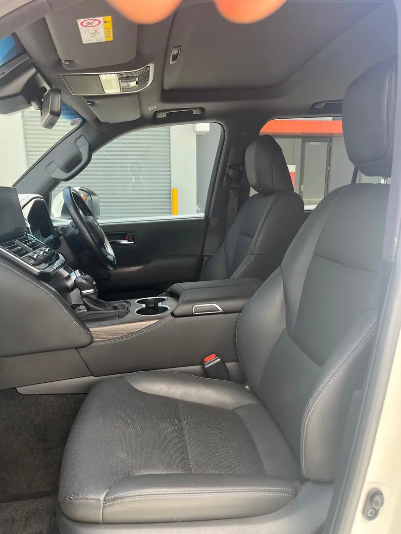 2022 Toyota Landcruiser Gallery Image 7