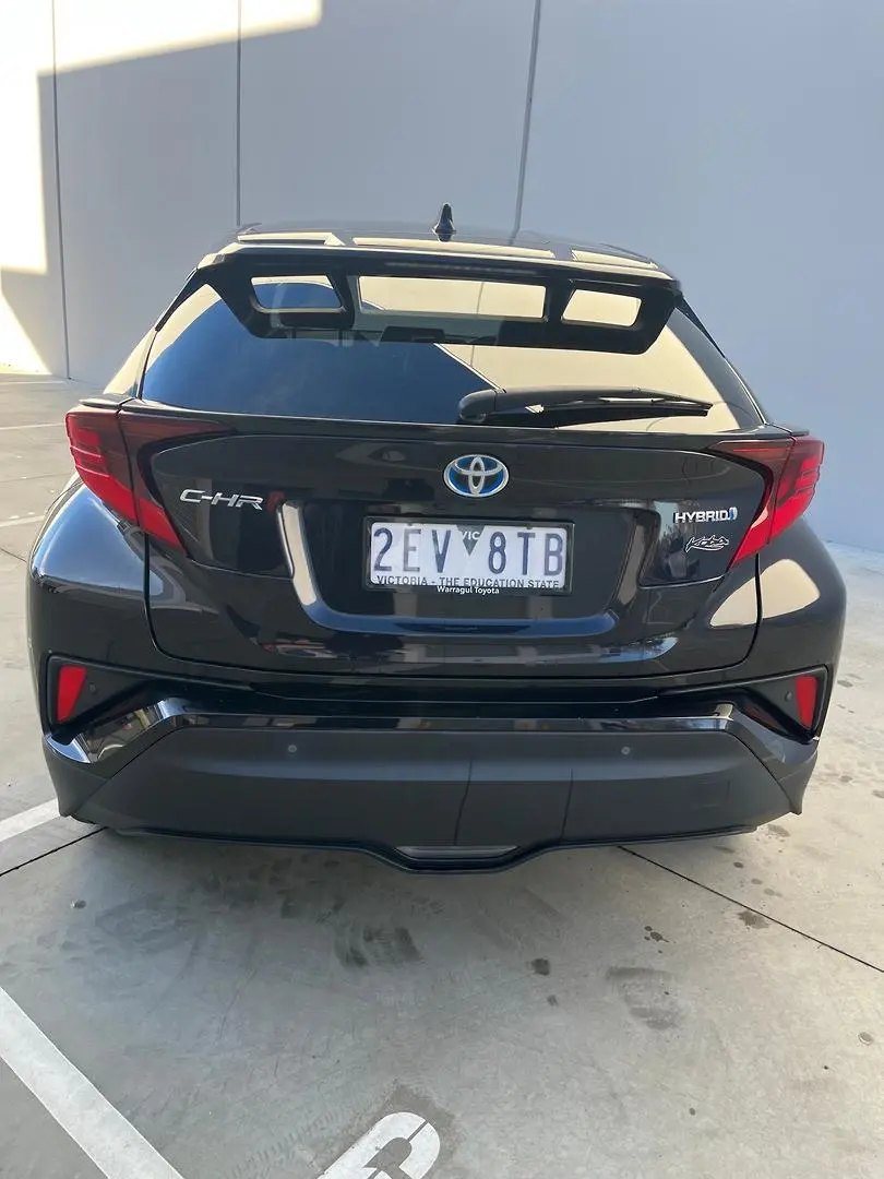2022 Toyota C-HR Gallery Image 11