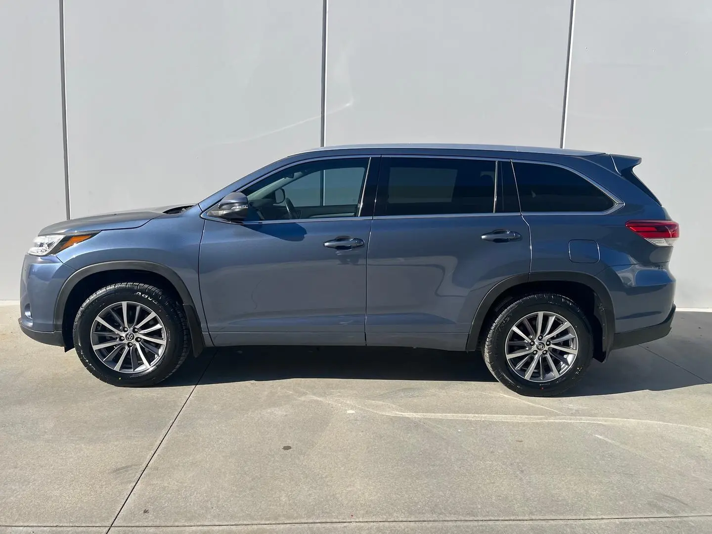 2019 Toyota Kluger Gallery Image 5