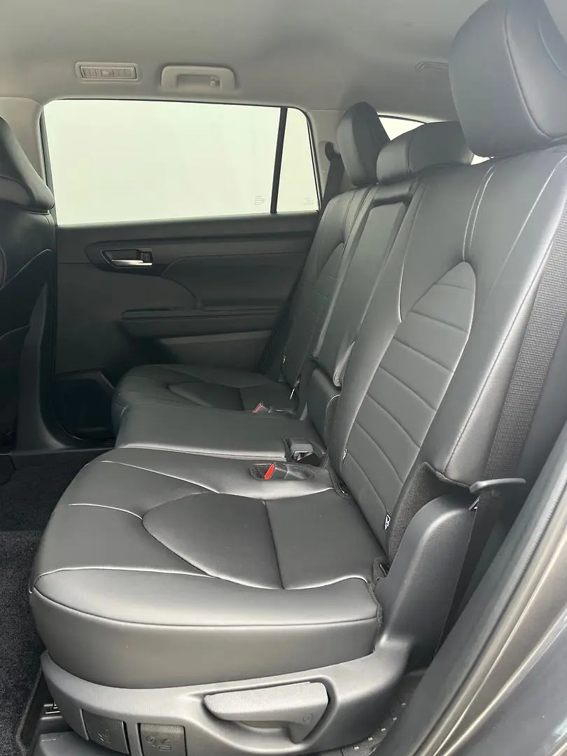 2025 Toyota Kluger Gallery Image 8