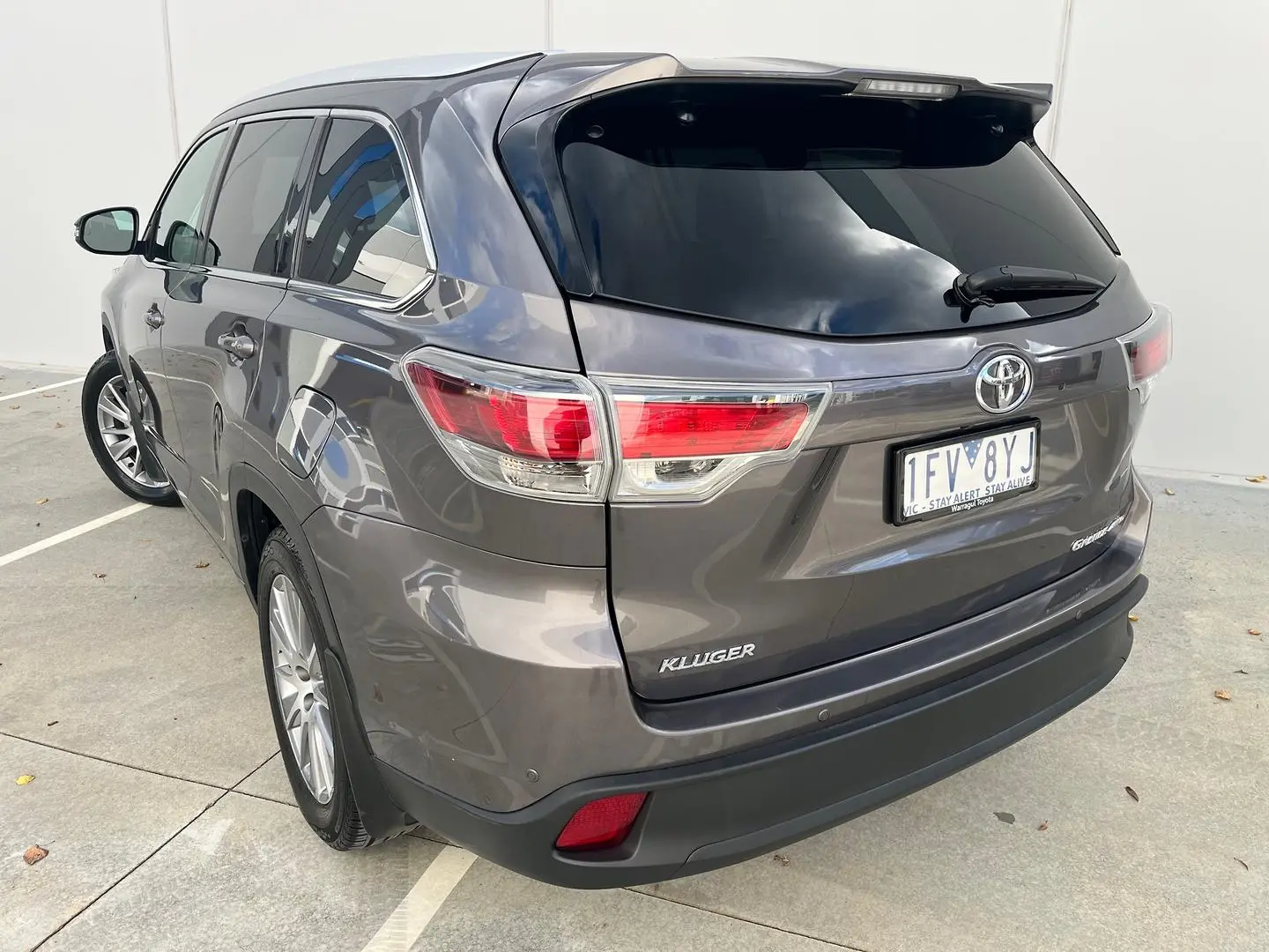 2015 Toyota Kluger Gallery Image 9