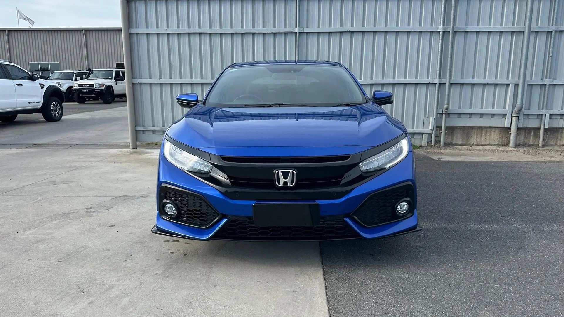 2018 Honda Civic Gallery Image 2