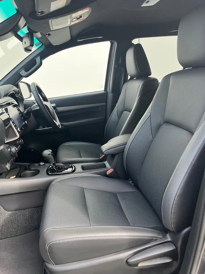 2024 Toyota Hilux Gallery Image 7