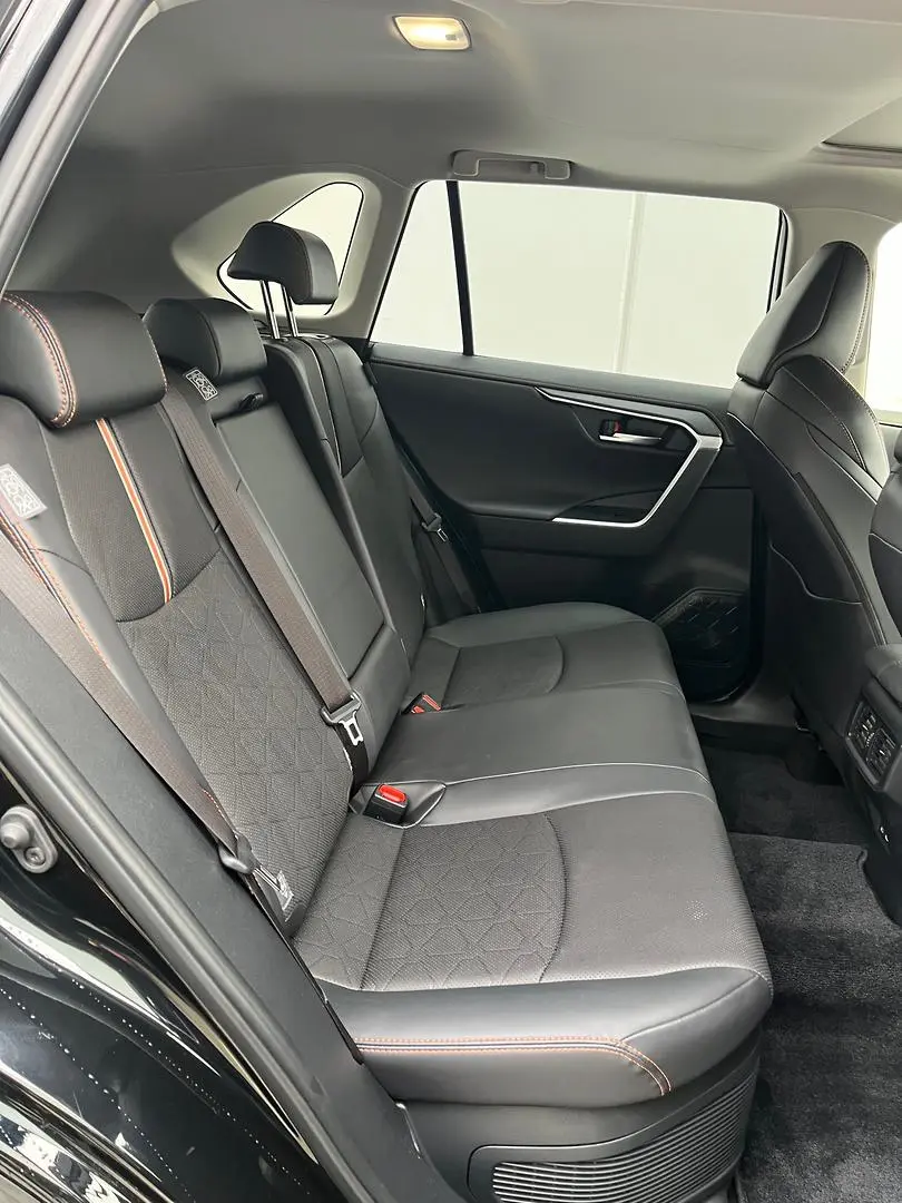 2024 Toyota RAV4 Gallery Image 16