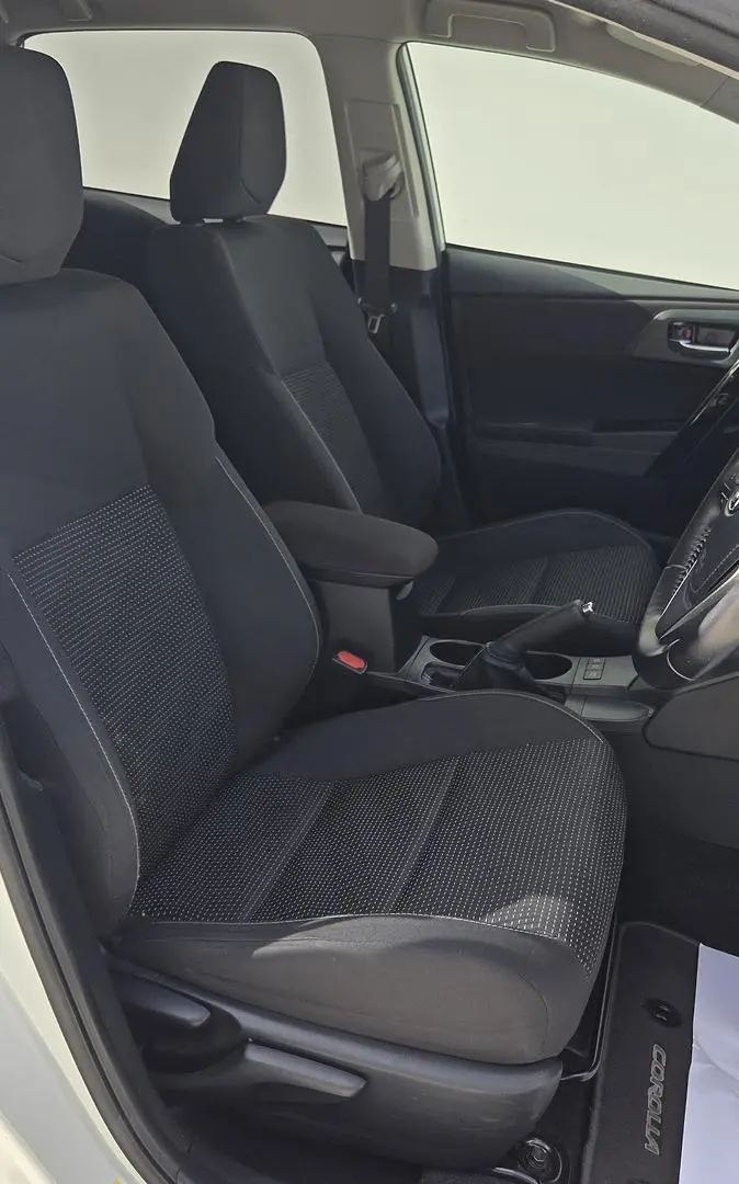 2016 Toyota Corolla Gallery Image 14