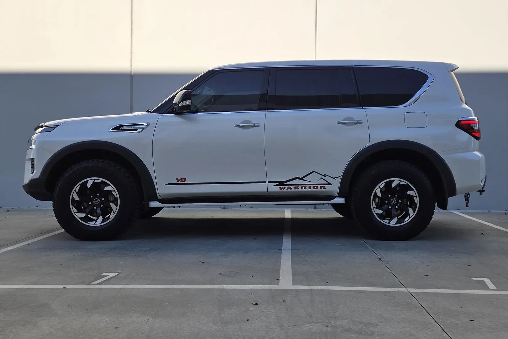2024 Nissan Patrol Gallery Image 4