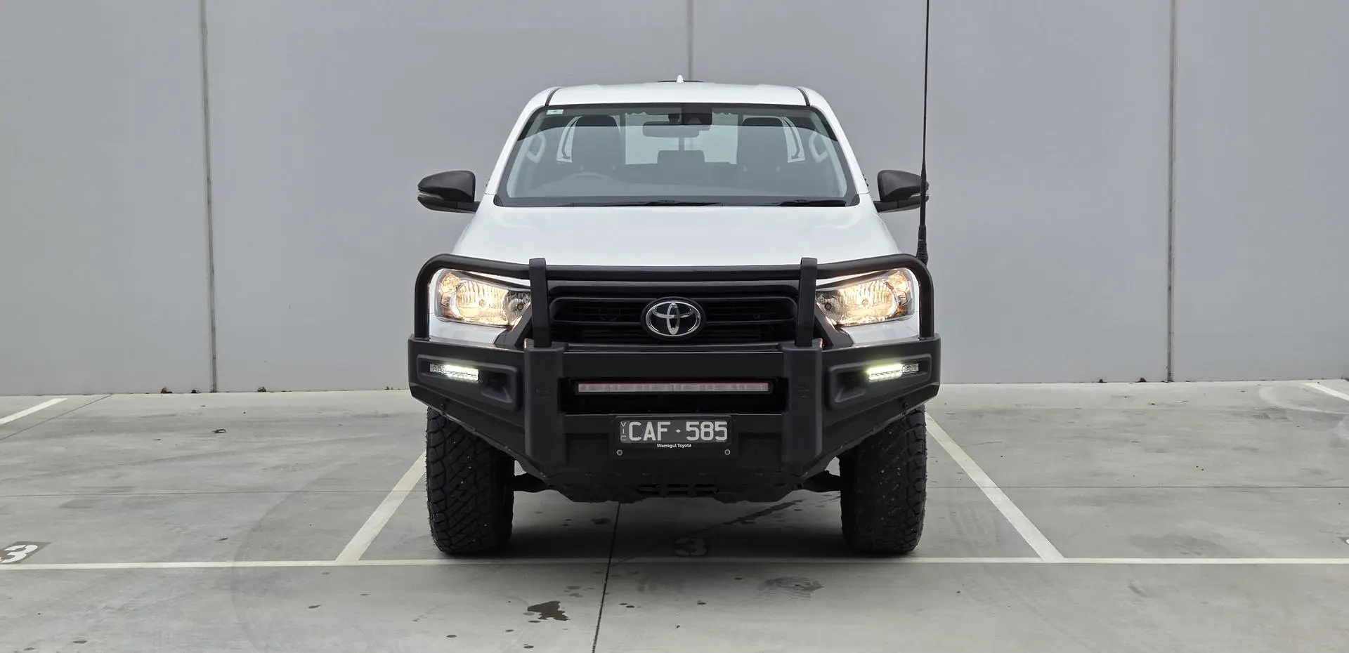 2022 Toyota Hilux Gallery Image 2