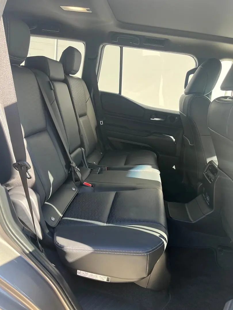 2026 Toyota Landcruiser Prado Gallery Image 16