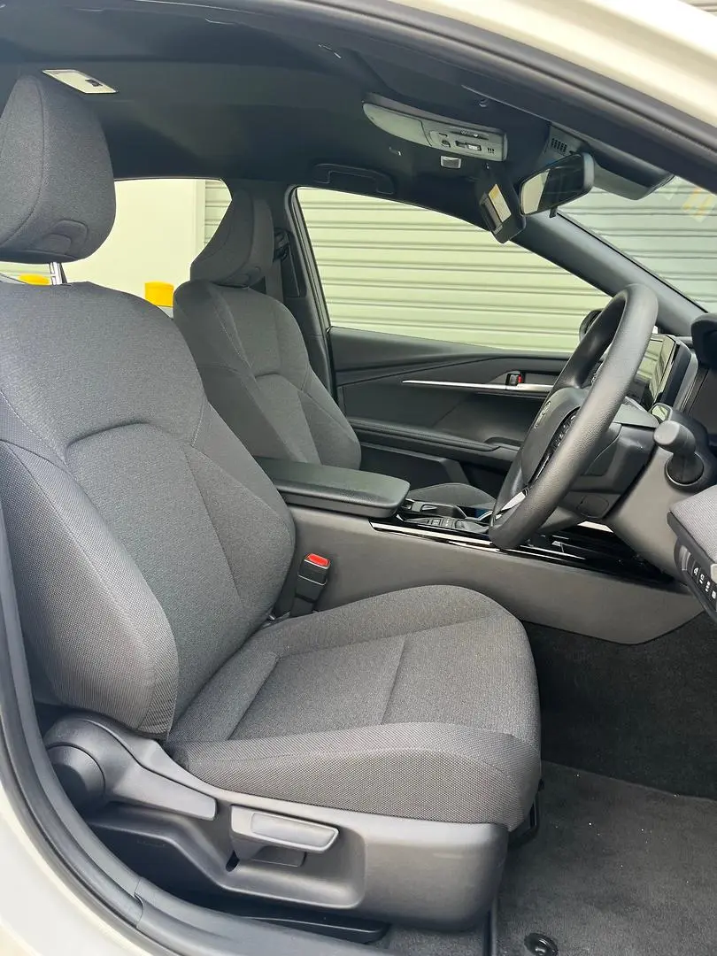 2025 Toyota Camry Gallery Image 17