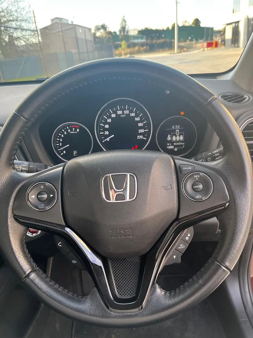 2018 Honda HR-V Gallery Image 18