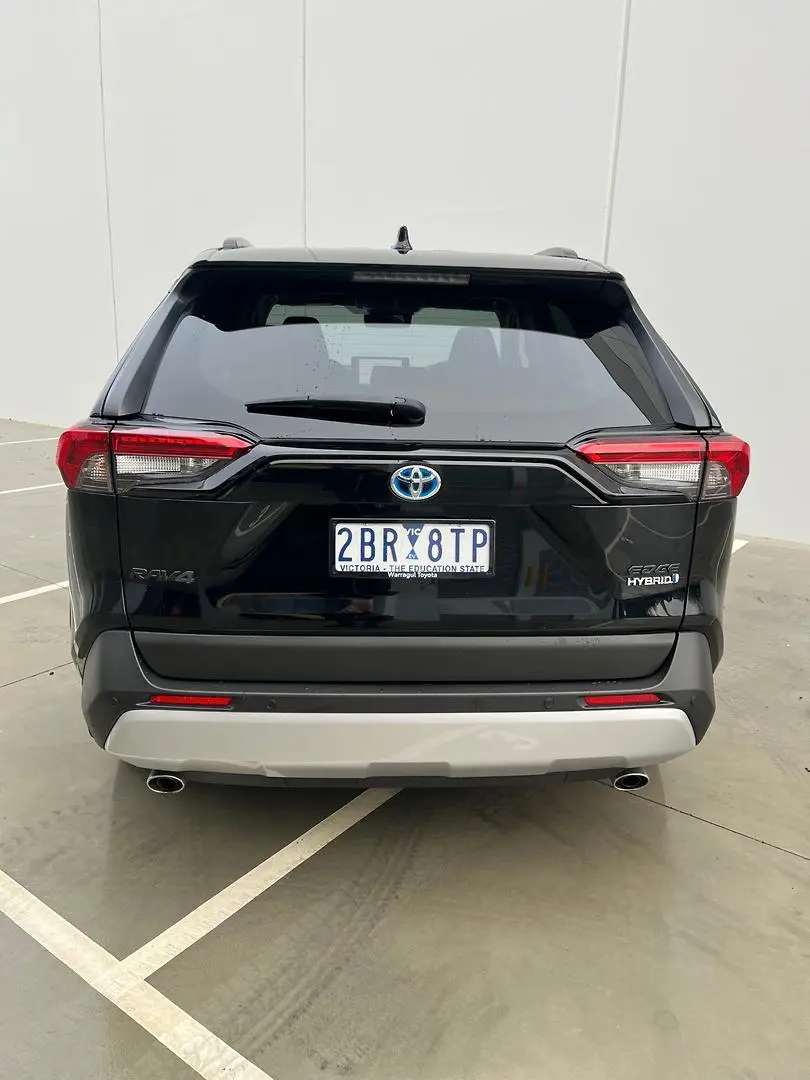 2024 Toyota RAV4 Gallery Image 11