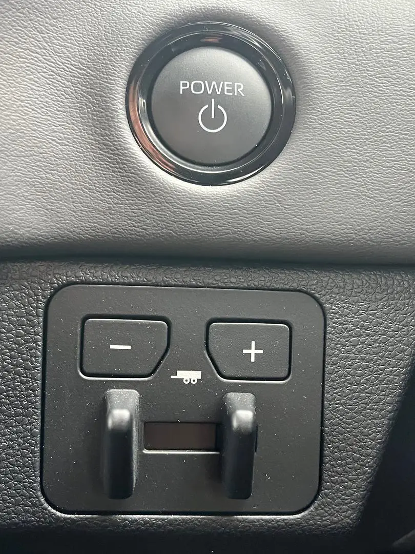 2025 Toyota Tundra Gallery Image 32