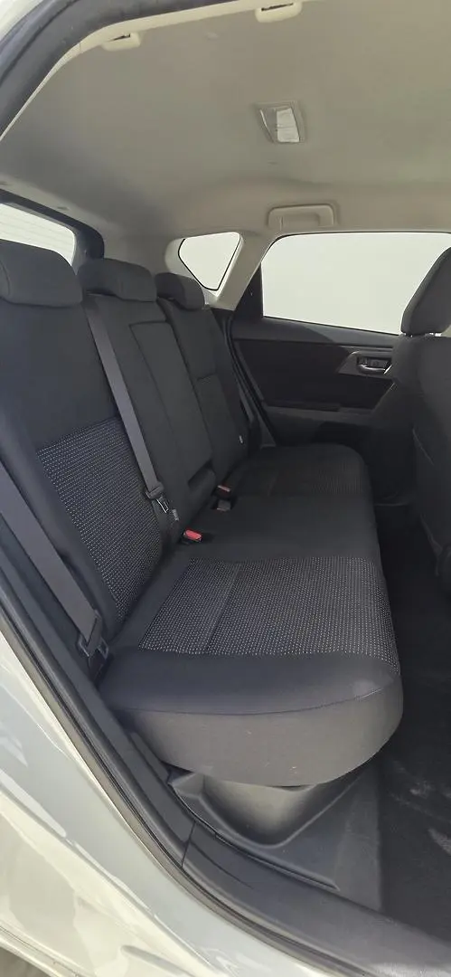 2016 Toyota Corolla Gallery Image 15