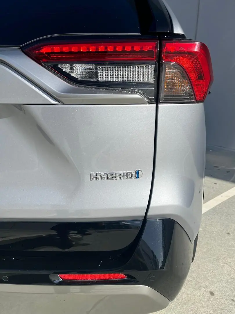 2024 Toyota RAV4 Gallery Image 12