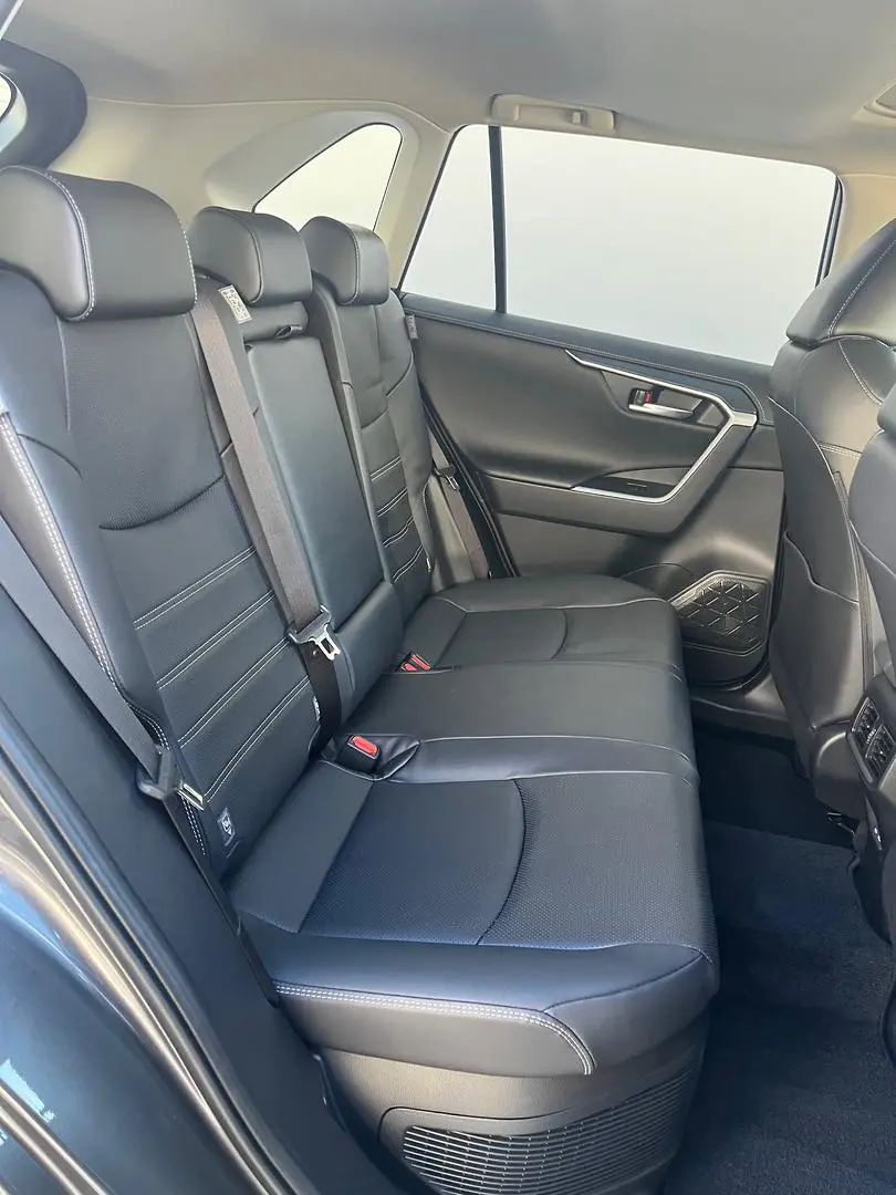 2024 Toyota RAV4 Gallery Image 15