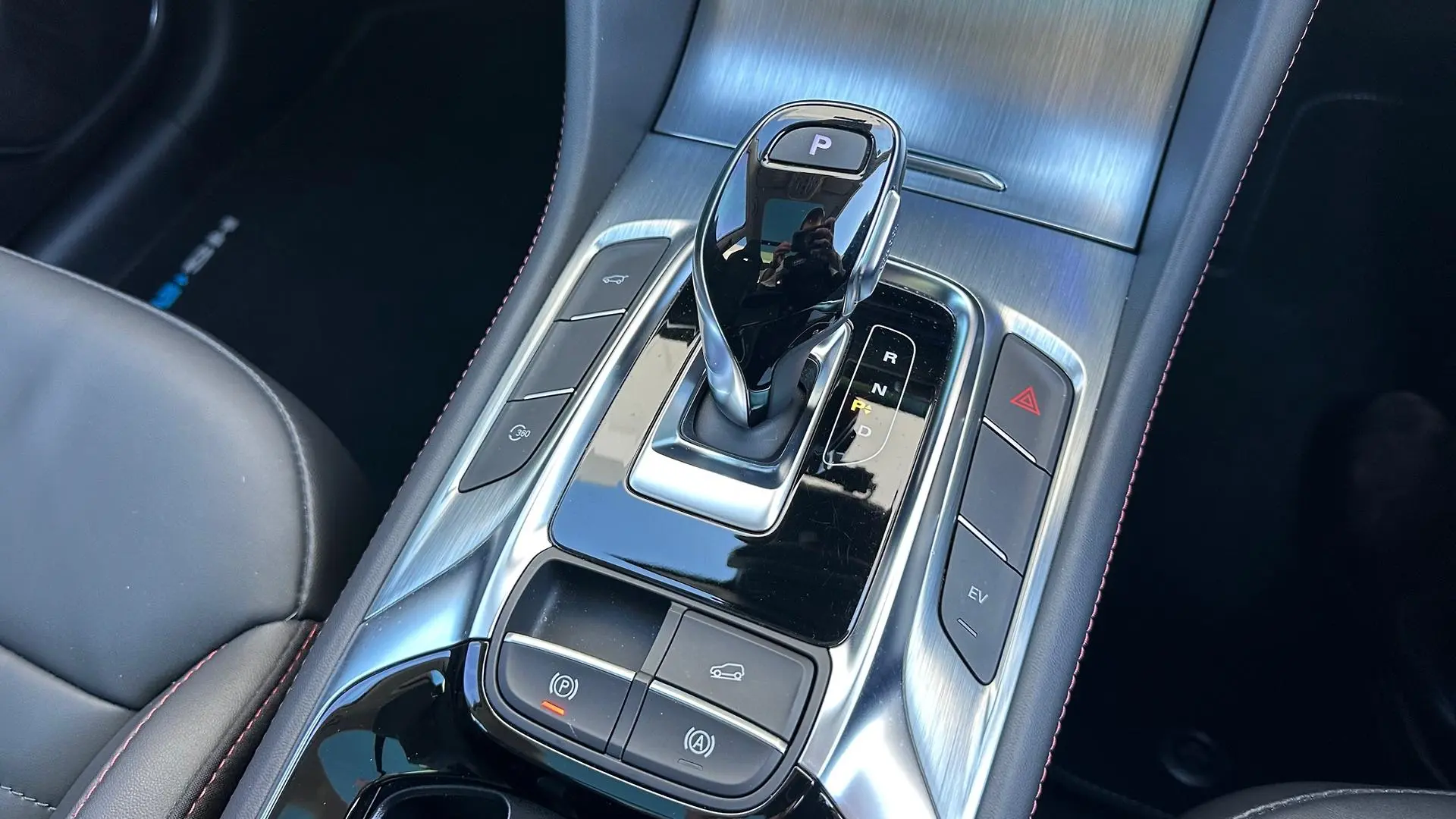 2022 MG HS Plus EV Gallery Image 20