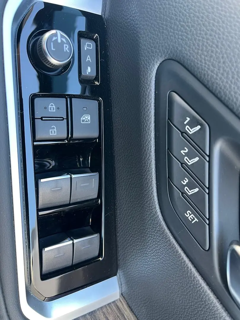 2021 Toyota Landcruiser Gallery Image 20