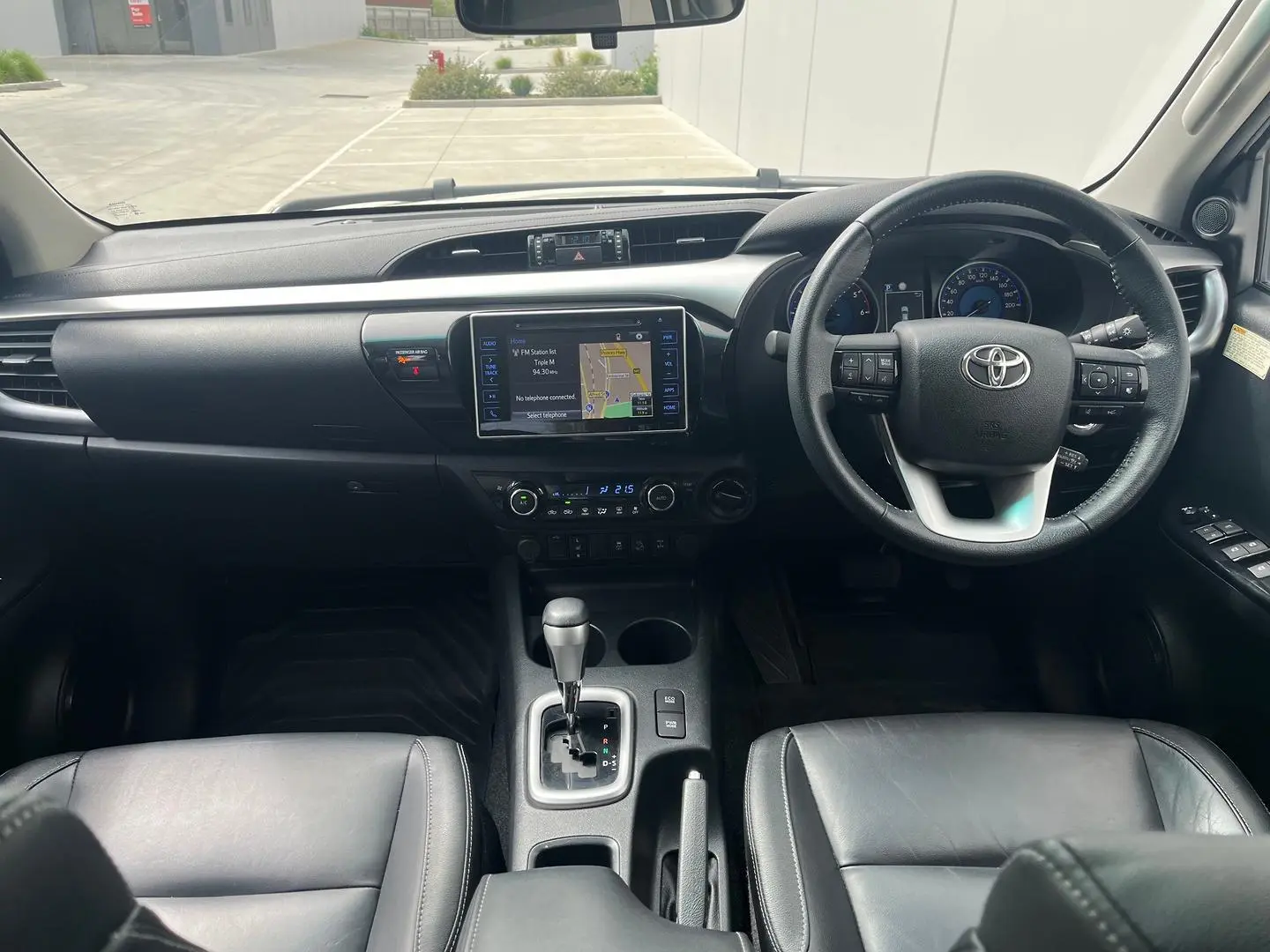 2019 Toyota Hilux Gallery Image 17