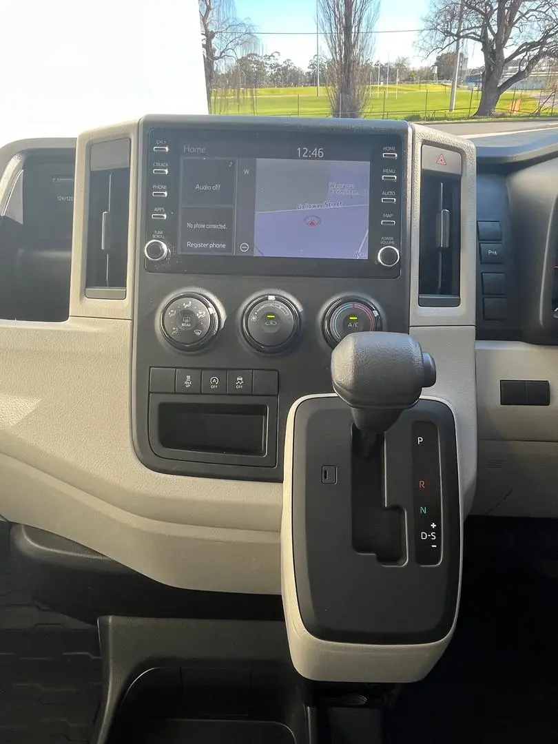 2021 Toyota Hiace Gallery Image 19