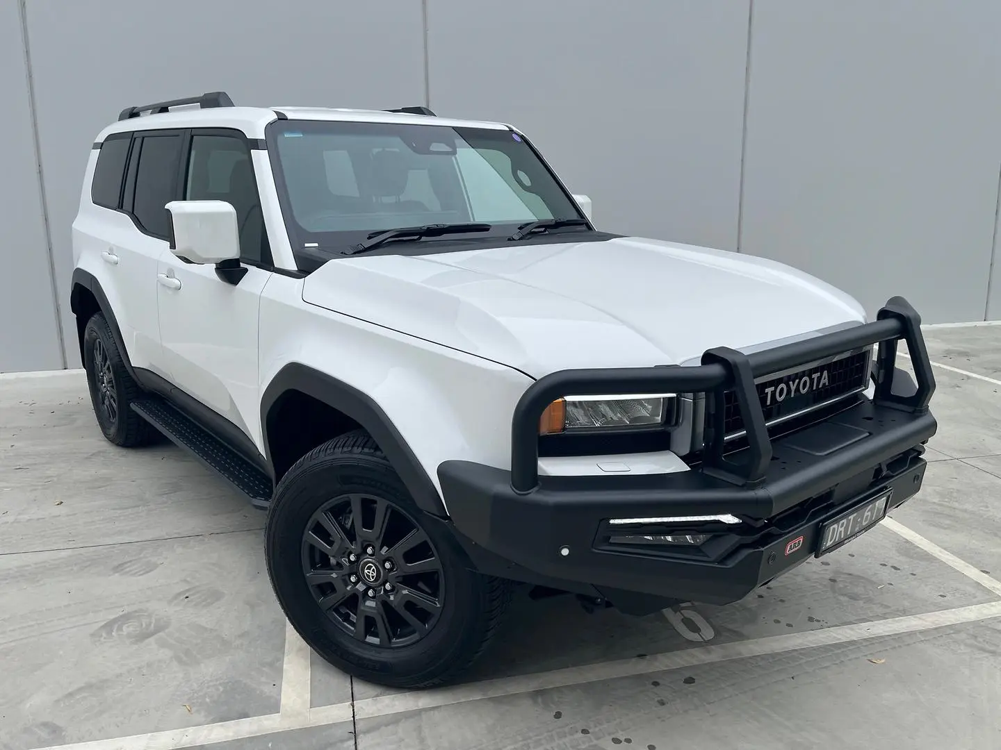 2025 Toyota Landcruiser Prado Gallery Image 1