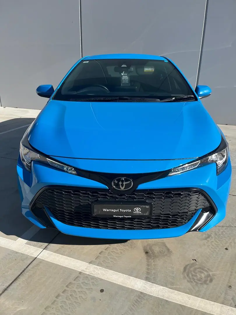 2021 Toyota Corolla Gallery Image 2