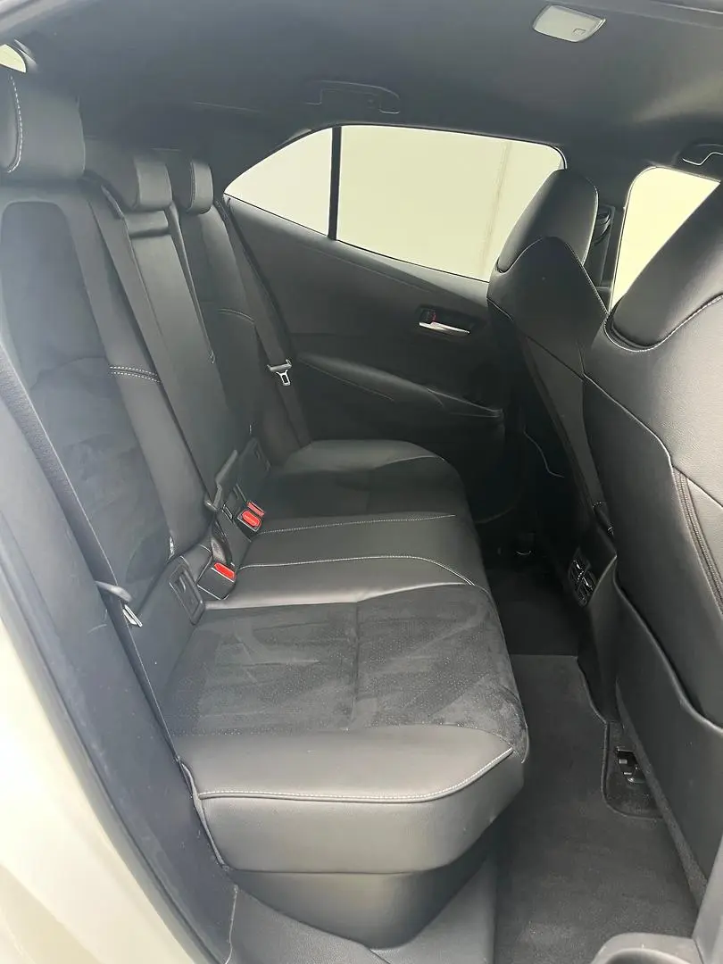 2025 Toyota Corolla Gallery Image 16