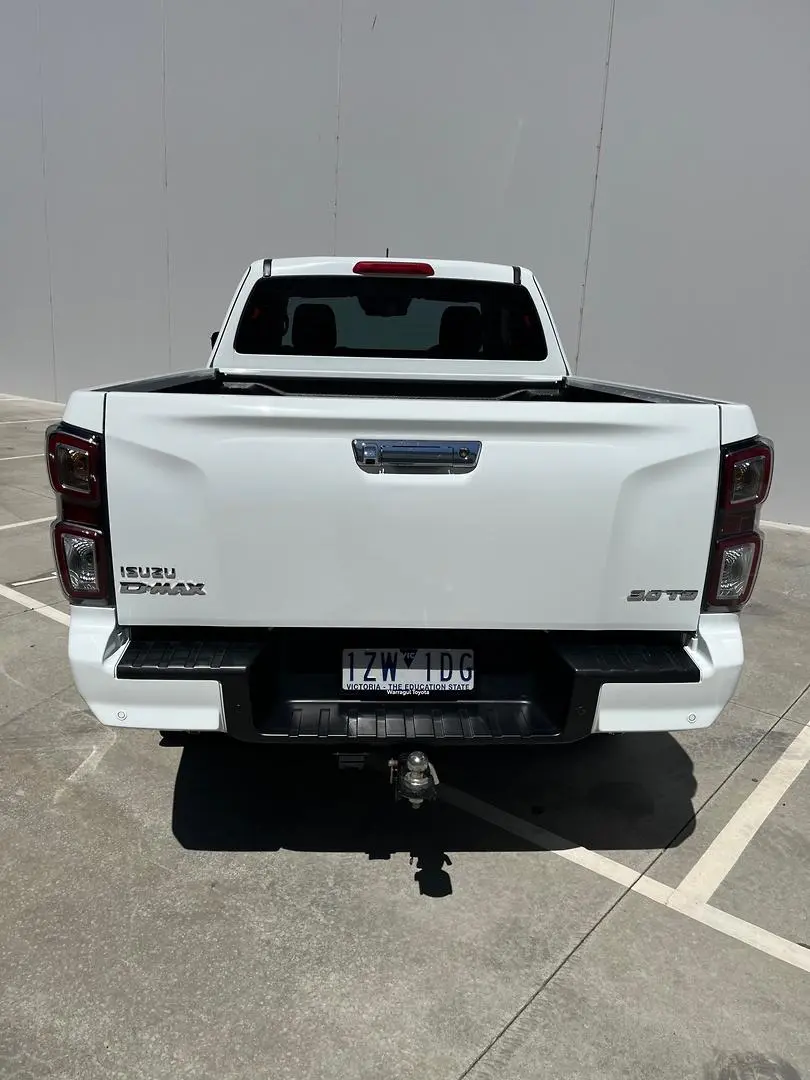 2023 Isuzu D-MAX Gallery Image 10