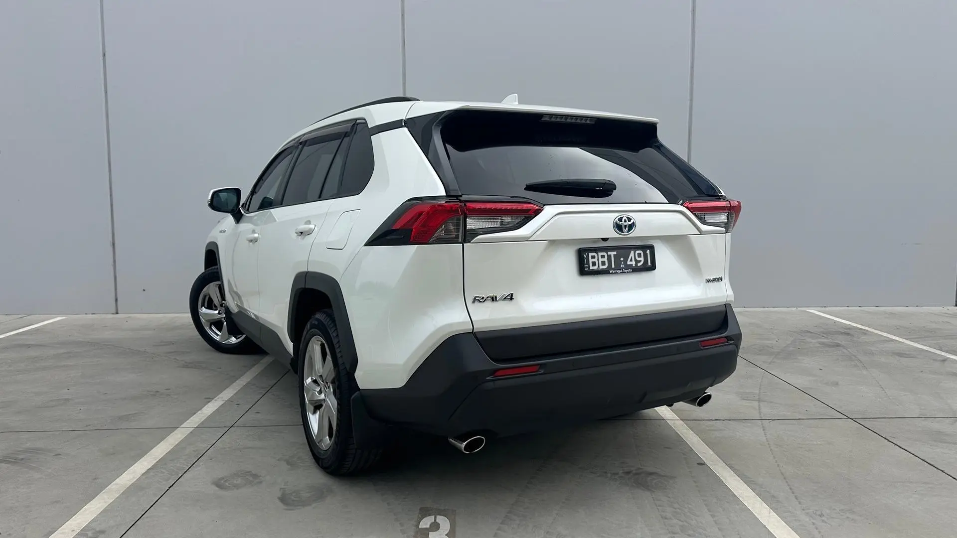 2019 Toyota RAV4 Gallery Image 6