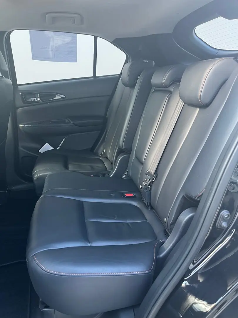 2018 Mitsubishi Eclipse Cross Gallery Image 7