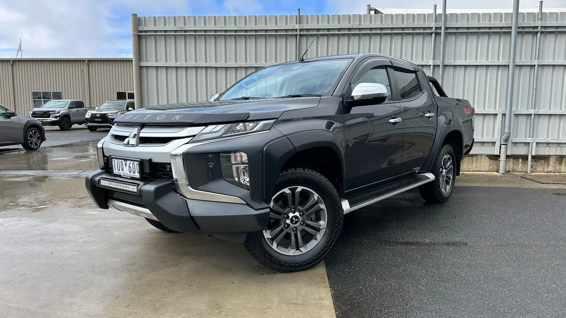 2021 Mitsubishi Triton Gallery Image 3